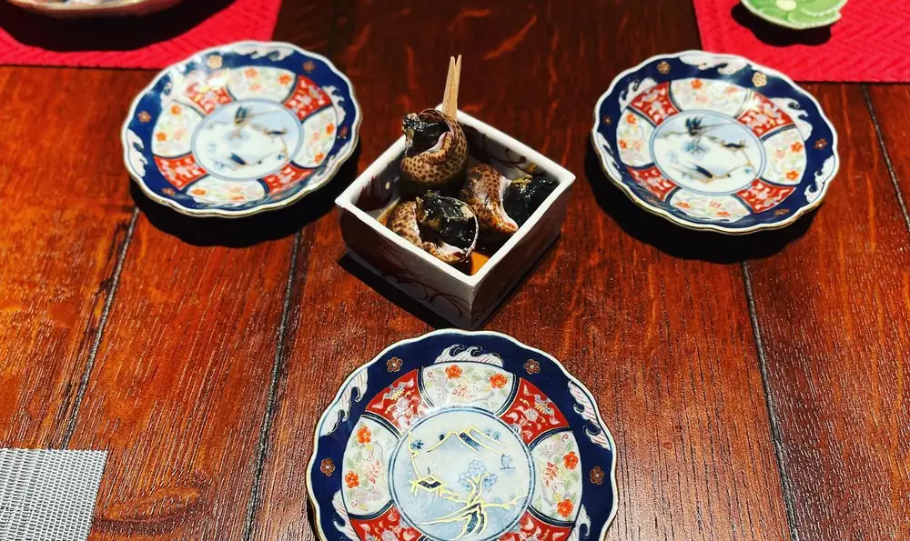 博多祇園 鮨 米八の伊万里焼の小皿